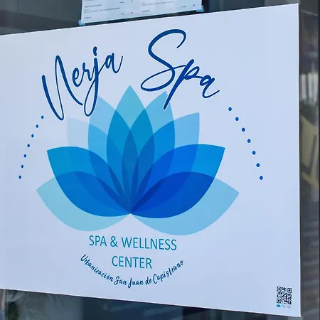 펜션 Capistrano With Access To Nerjas Pool Area 네르하