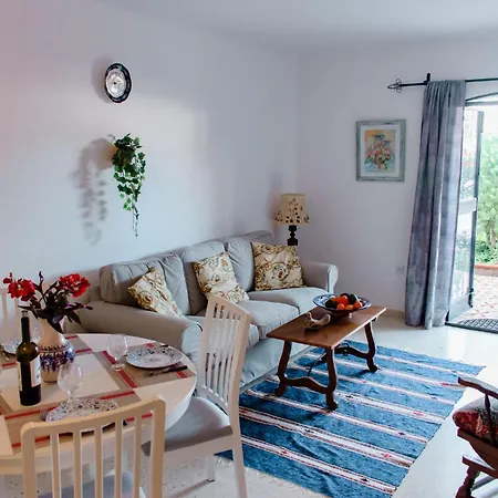 Capistrano With Access To Nerjas Pool Area 펜션