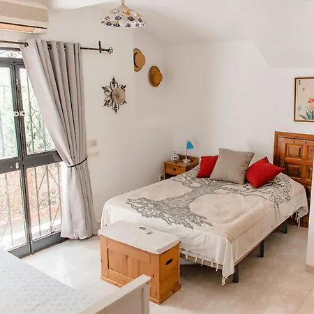 펜션 Capistrano With Access To Nerjas Pool Area 네르하