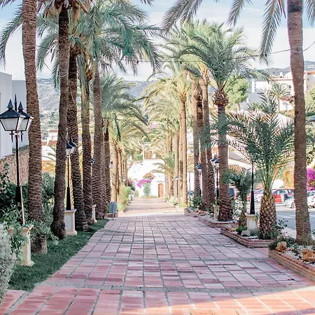 Capistrano With Access To Nerjas Pool Area * Nerja