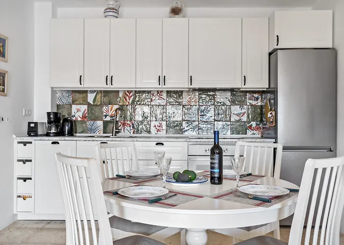 Capistrano With Access To Nerjas Pool Area