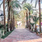 Capistrano With Access To Nerjas Pool Area * Nerja