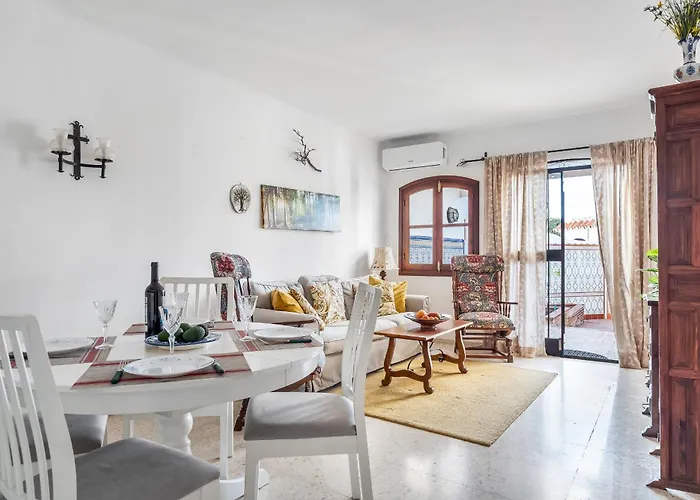 Capistrano With Access To Nerjas Pool Area Semesterbostad