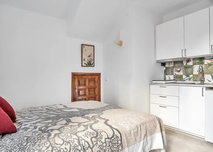 Capistrano With Access To Nerjas Pool Area * Nerja