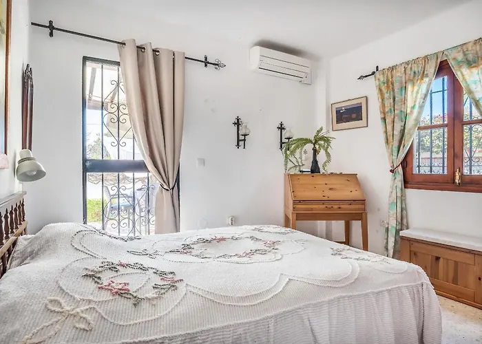 Capistrano With Access To Nerjas Pool Area